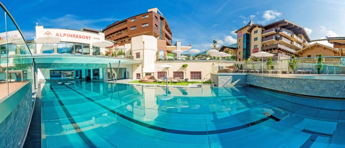 Alpinresort Valsaa - Sport & Spa Saalbach-Hinterglemm Eksteriør bilde