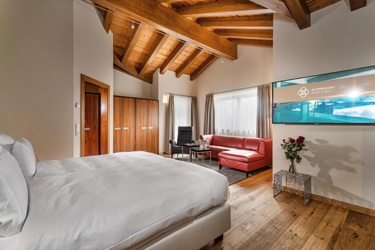 Alpinresort Valsaa - Sport & Spa Saalbach-Hinterglemm Rom bilde