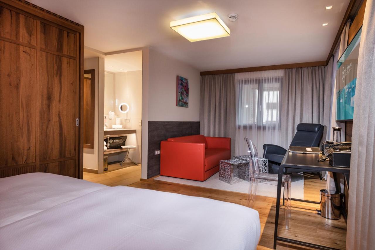Alpinresort Valsaa - Sport & Spa Saalbach-Hinterglemm Eksteriør bilde